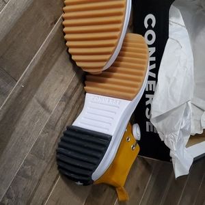 Converse Chuck Taylor Run Star Hike Gold platform